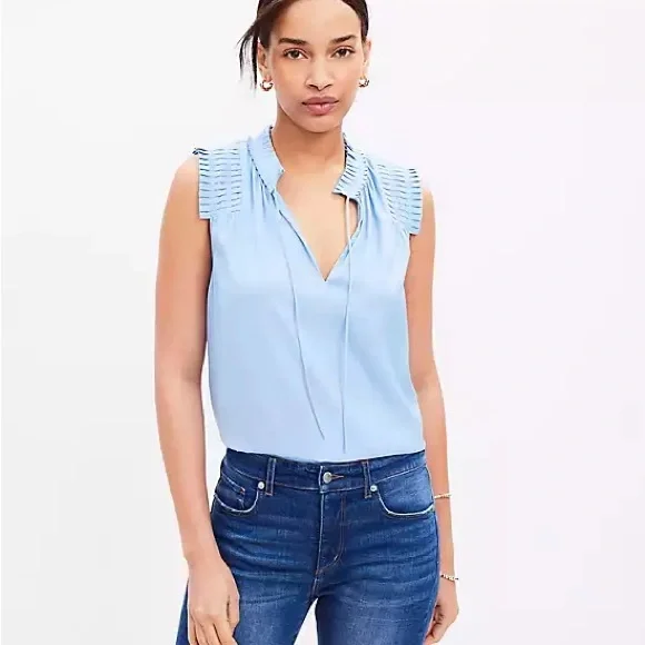 LOFT Blue Sleeveless Pleated Blouse - Picture 2 of 6